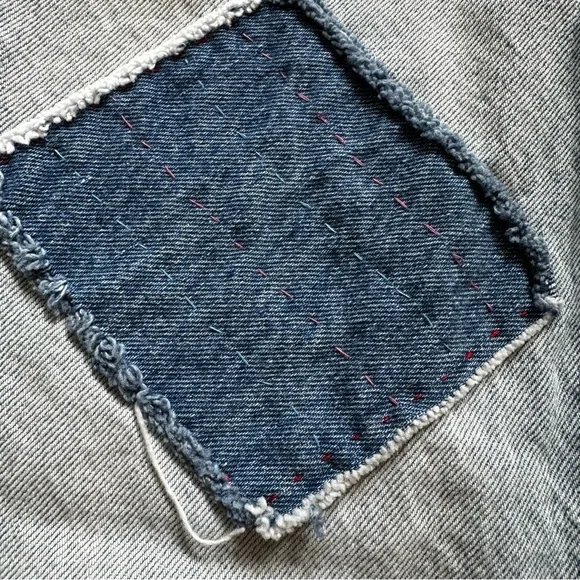 REVICE Denim Blue Ankle Cropped Jeans with Distressed Hem Size 26 Made in USA - Picture 5 of 16